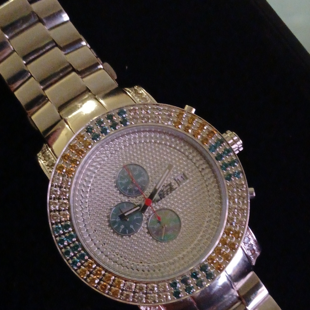 Freeze 6ct watch yellow green and white diamonds